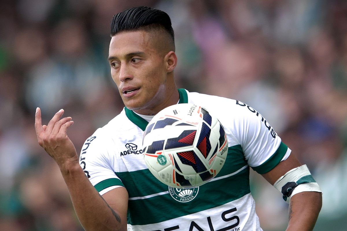 Série B: Coritiba sobe para a Série A, mas empate adia o título