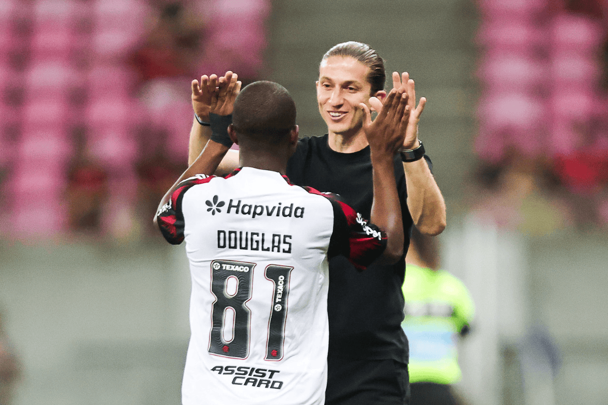 Brasileirão: Filipe Luís analisa goleada do Flamengo sobre o Sport