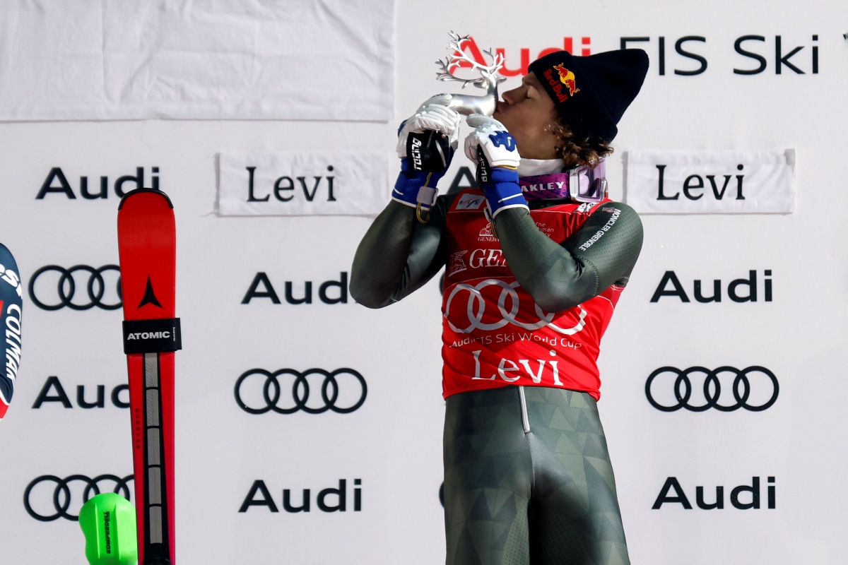 Lucas Pinheiro vence segunda etapa da Copa do Mundo de Esqui Alpino