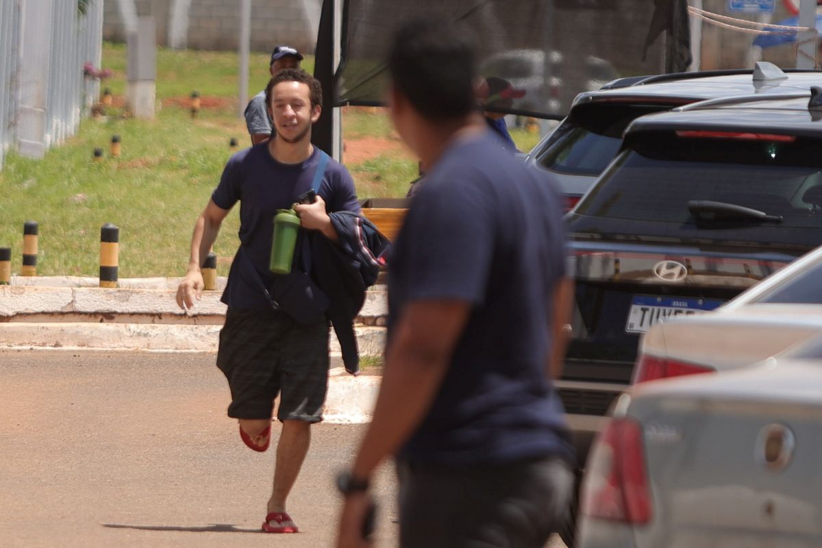 Enem 2025: candidato chega ao local de prova segundos antes do limite
