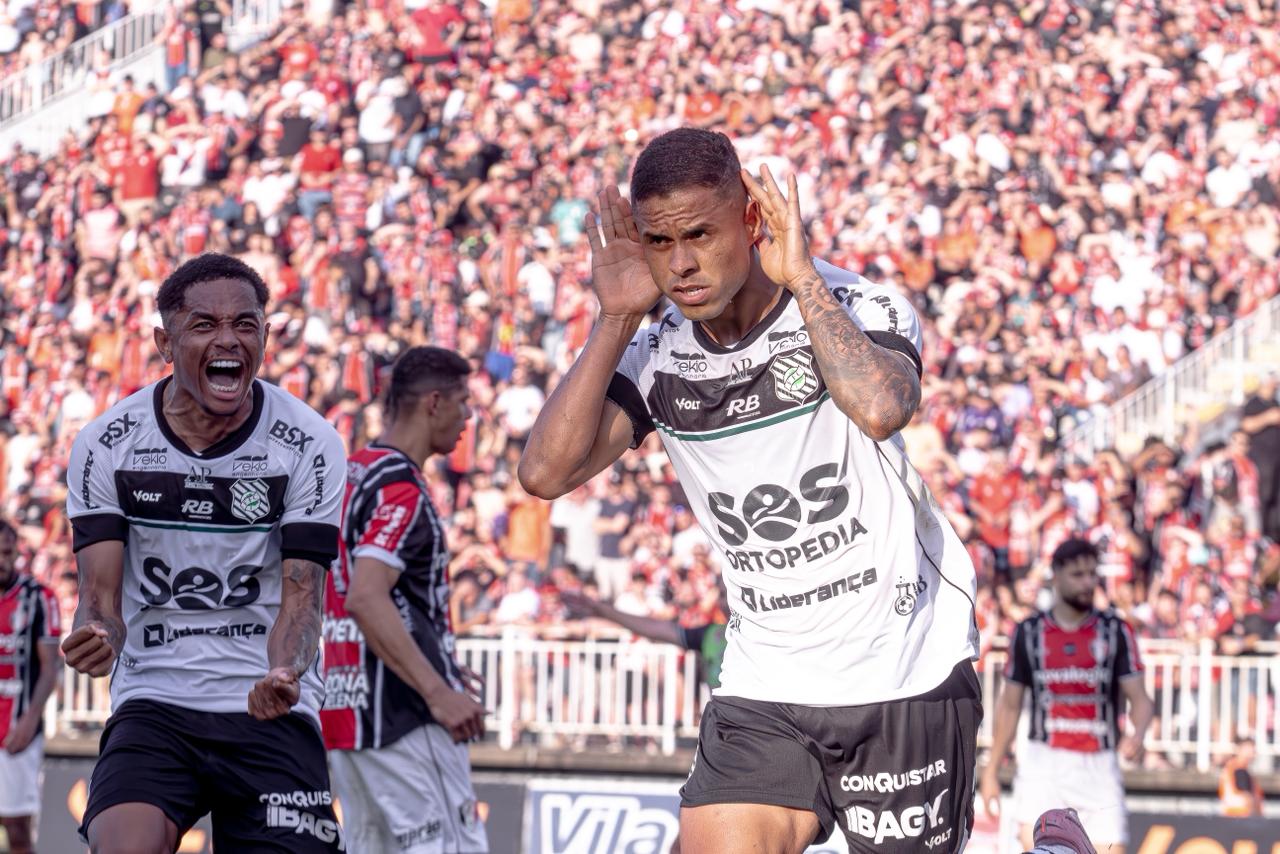 Figueirense goleia Joinville na ida da final da Copa Santa Catarina