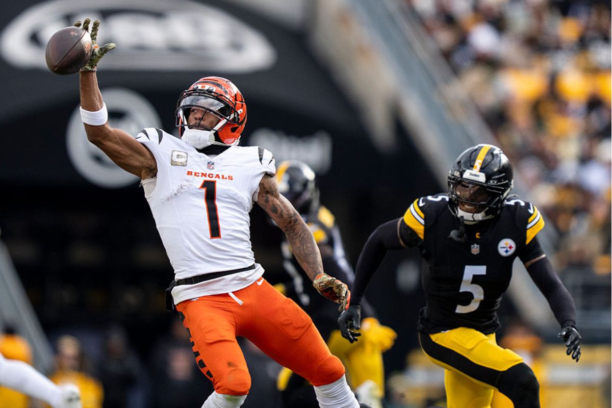 Chase é suspenso na NFL após cuspir em Jalen Ramsey, do Steelers