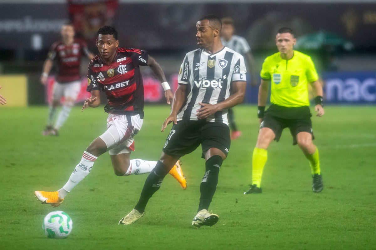 Botafogo e Flamengo se enfrentam na Supercopa Rei no Estádio Mangueirão - Metrópoles Sports