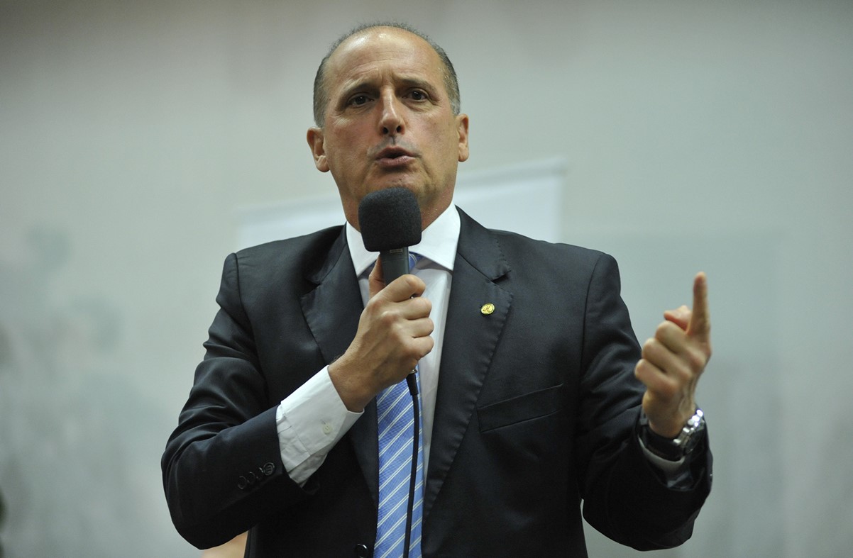 Onyx nega relação com doador investigado no INSS: “PF tendenciosa”
